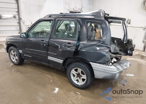 2003 Chevrolet Tracker Hard Top Base from USA, damaged, VIN 2CNBE13C836928703
